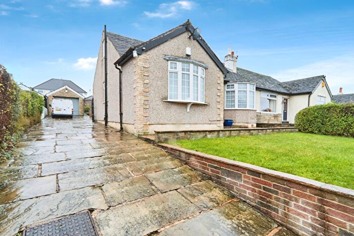 4 Bedroom Bungalow For Sale In Ring Road, Seacroft, Leeds, LS14