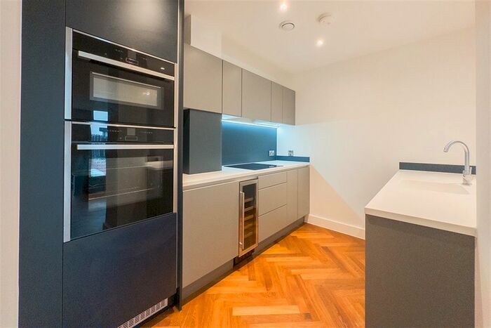 1 Bedroom Flat To Rent In East Tower, Owen Street, M15