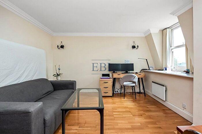 1 Bedroom Flat To Rent In The Gallery, Ludgate Hill, London, EC4M