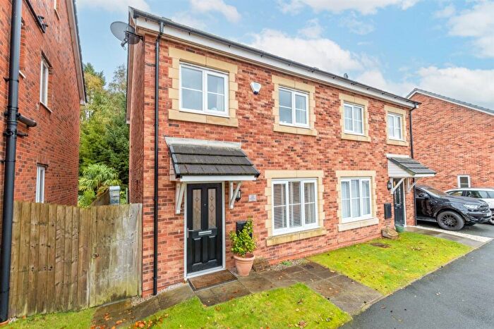 3 Bedroom Semi Detached House For Sale In Shakerley Close, Oakmere, Northwich, CW8
