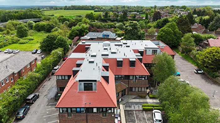 2 Bedroom Apartment To Rent In Oxford Road, Stokenchurch, HP14