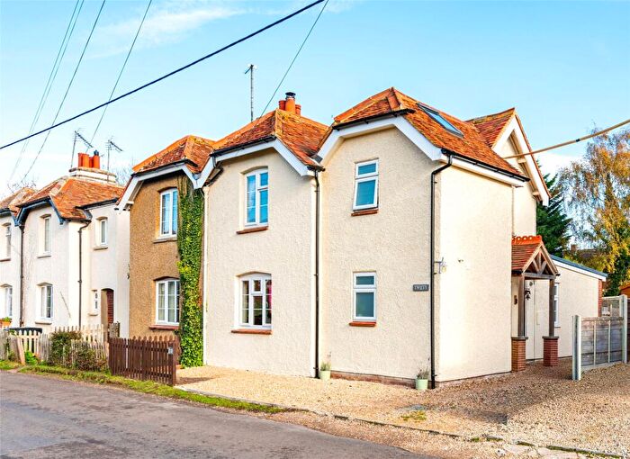 3 Bedroom End Of Terrace House For Sale In Weston Road, Lewknor, Watlington, Oxfordshire, OX49