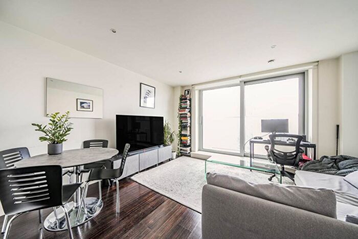 1 Bedroom Flat To Rent In Pan Peninsula Square, Isle Of Dogs, London, E14