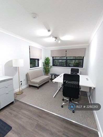 Studio To Rent In Deans Lane, Edgware, HA8