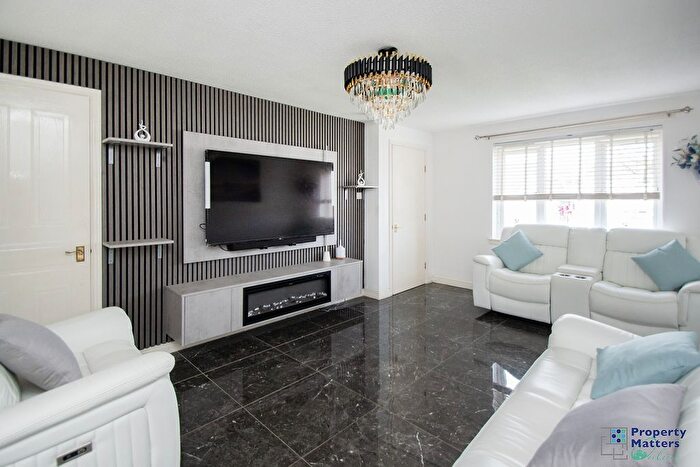 3 Bedroom Detached House For Sale In Orkney Drive, Kilmarnock, KA3