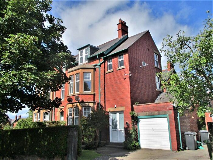 2 Bedroom Apartment To Rent In Cromwell Crescent, Carlisle, CA3