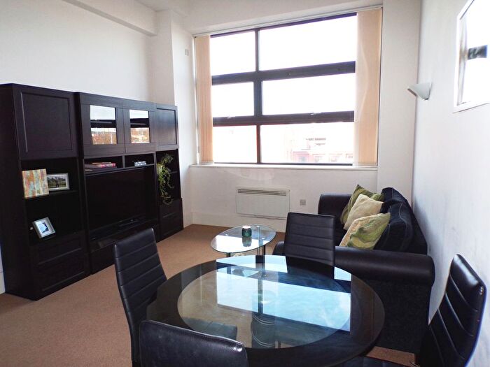 2 Bedroom Flat To Rent In Brindley House, Birmingham, B3