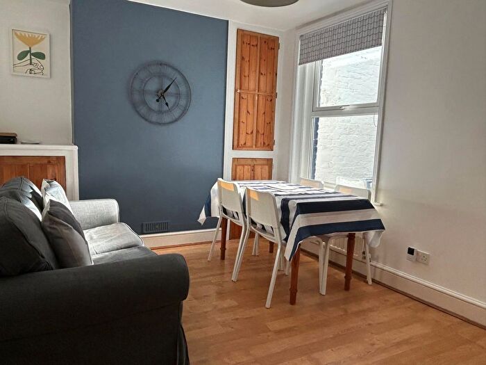 3 Bedroom Terraced House To Rent In Hoopern Street, Exeter, EX4