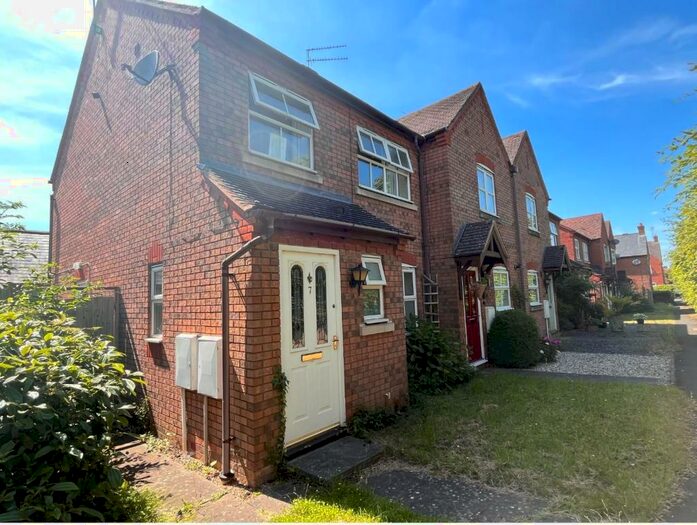 3 Bedroom End Of Terrace House To Rent In St Laurence Way, Bidford-On-Avon, B50