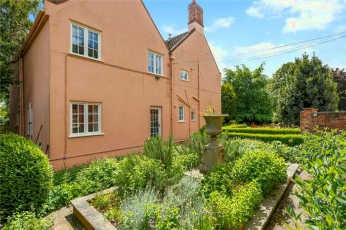 6 Bedroom Detached House For Sale In Main Street, Kirklington, Newark, NG22