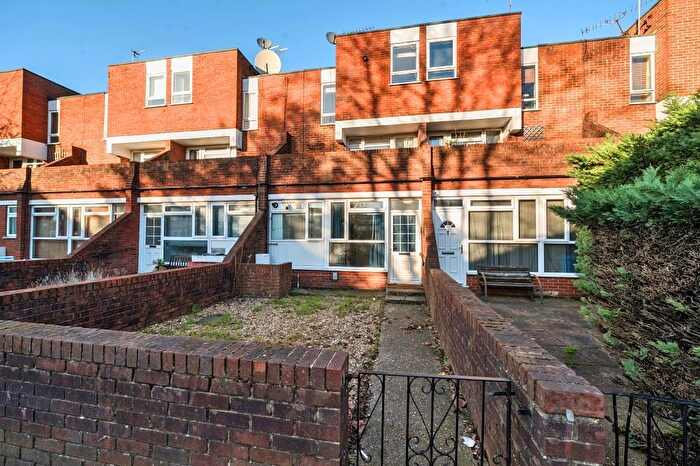 1 Bedroom Maisonette To Rent In Clarence Road, Windsor, SL4