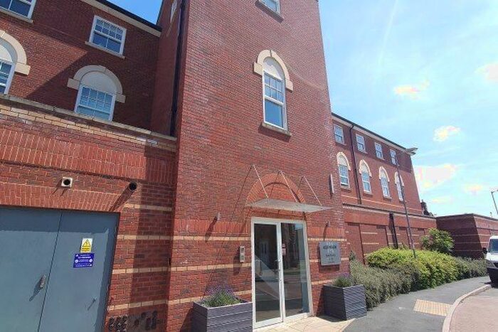 2 Bedroom Flat To Rent In Alder Meadow, Warwick, CV34