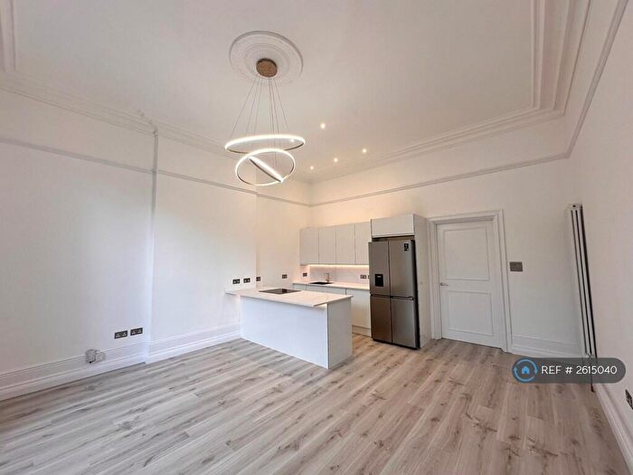 2 Bedroom Flat To Rent In Clifton, Bristol, BS8