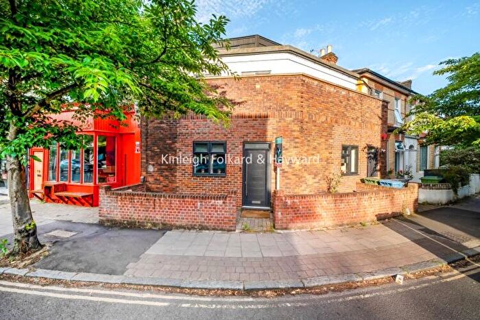 2 Bedroom Apartment To Rent In Melbourne Grove East Dulwich, SE22