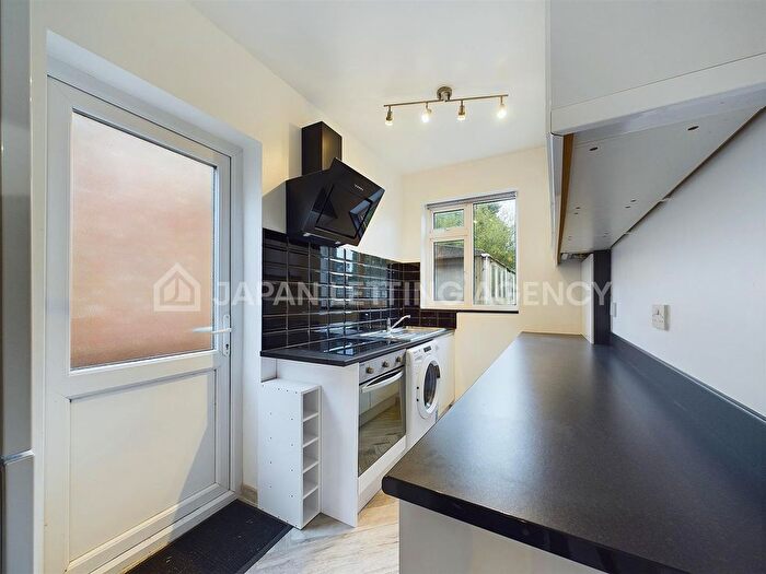 3 Bedroom Semi-Detached House To Rent In Long Drive, London, W3