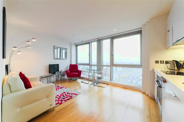 Studio To Rent In Ontario Tower, Fairmont Avenue, London, E14