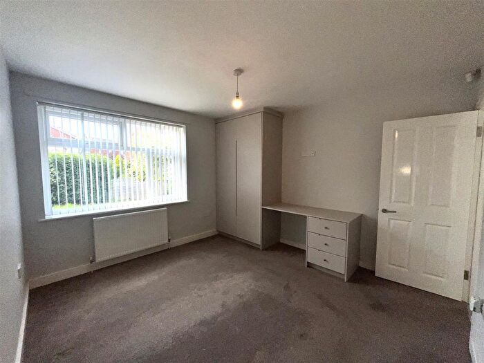 2 Bedroom Detached Bungalow To Rent In Laburnum Avenue, Stalybridge, SK15
