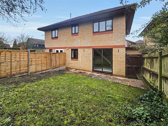 1 Bedroom Property For Sale In Burano Grove, Wavendon Gate, Milton Keynes, MK7