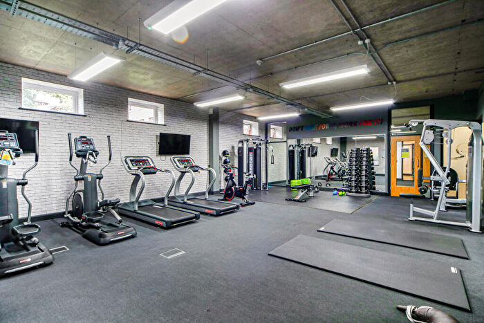 2 Bedroom Apartment To Rent In St. Johns Road, Leeds, West Yorkshire, LS3