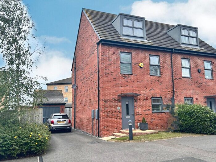 4 Bedroom Semi-Detached House For Sale In Larkin Lane, Kingswood, Hull, East Yorkshire, HU7