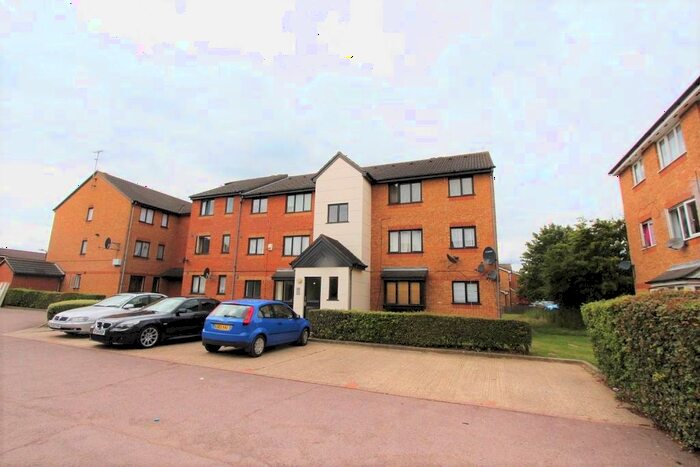 Studio To Rent In Plowmans Close, Edmonton, London, N18