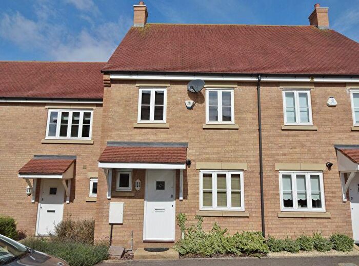 3 Bedroom Terraced House To Rent In Kesteven Way, Little Stanion, NN18