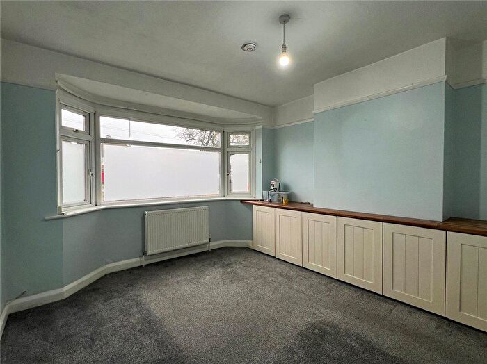 2 Bedroom Maisonette To Rent In West End Road, Ruislip, HA4