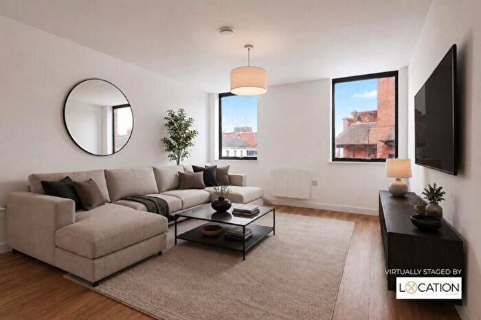 2 Bedroom Flat For Sale In Marlborough Road, Old Town, SN3