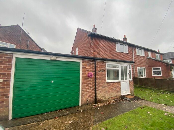 2 Bedroom Semi-Detached House To Rent In Kingsley Close, Shaw, Newbury, RG14