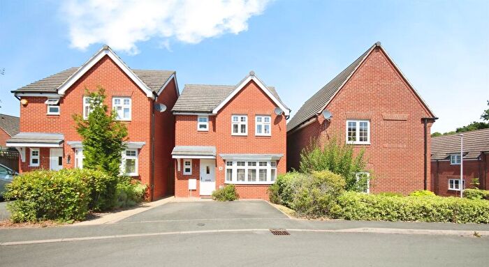 3 Bedroom Detached House For Sale In Hebe Way, Whitnash, Leamington Spa, CV31