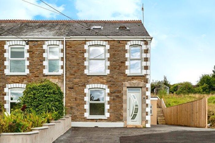 4 Bedroom End Of Terrace House To Rent In Mount Pleasant, Swansea, SA5