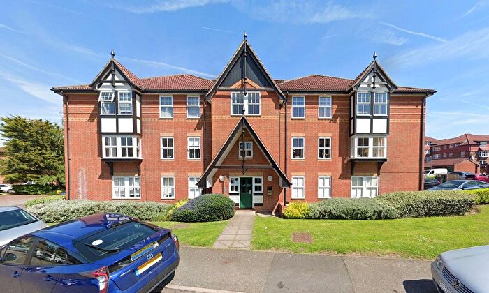 2 Bedroom Flat To Rent In Osbourne Road, Dartford, Kent, DA2