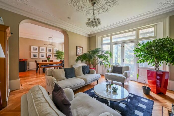 2 Bedroom Flat To Rent In Wickes House, Poplar, London, E14