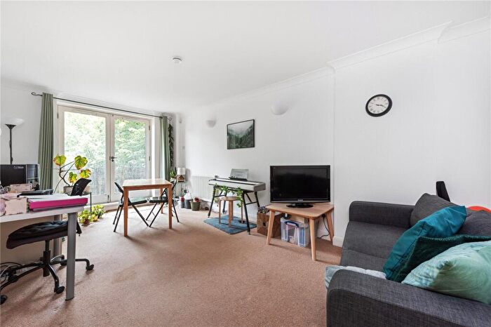 1 Bedroom Apartment To Rent In Canonbury Street, London, N1