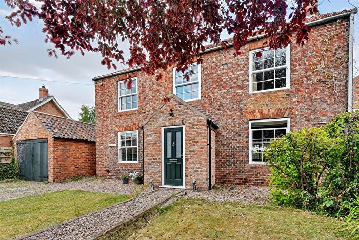 4 Bedroom Detached House For Sale In Main Street, Thorganby, York, YO19