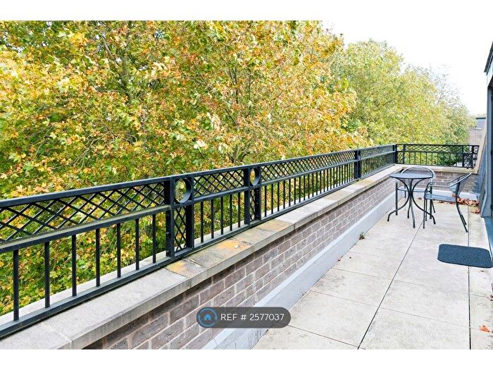 2 Bedroom Flat To Rent In Hobbs House, Cambridge, CB2