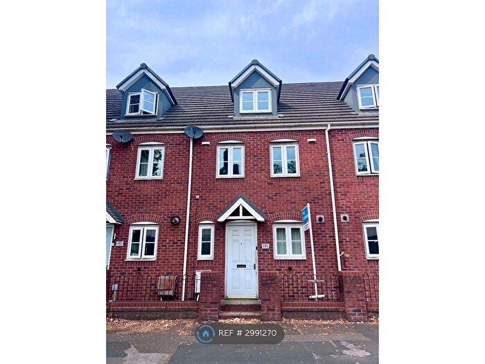 3 Bedroom Terraced House To Rent In Walsall Road, Willenhall, WV13