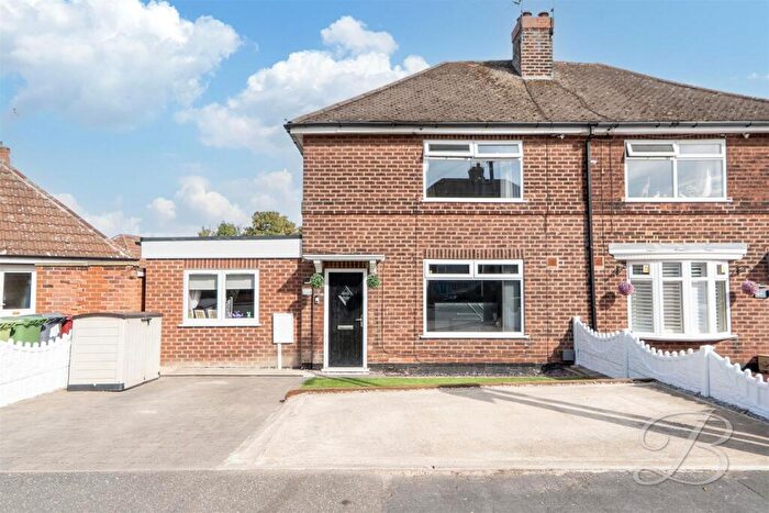 3 Bedroom Semi Detached House For Sale In Ridgeway, Langwith Junction, Mansfield, NG20
