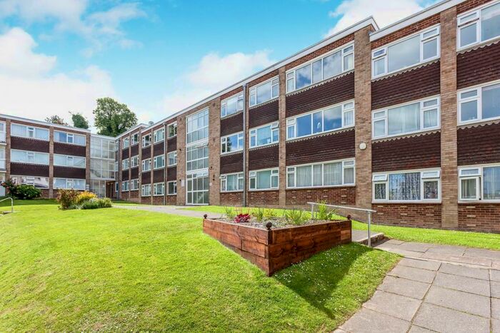 2 Bedroom Flat To Rent In Jireh Court, Perrymount Road, RH16