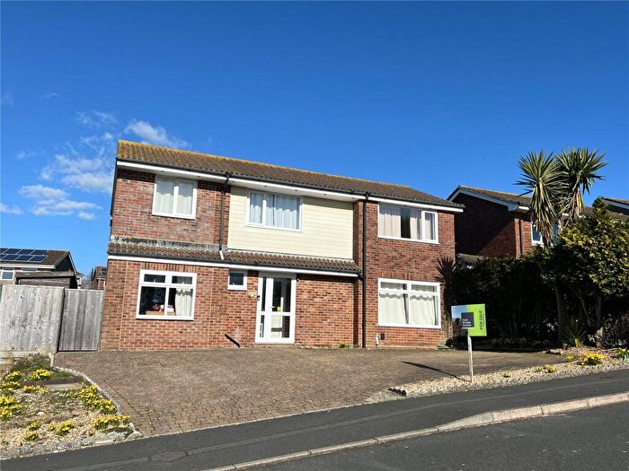 4 Bedroom Detached House For Sale In Hefford Road, East Cowes, Isle Of Wight, PO32