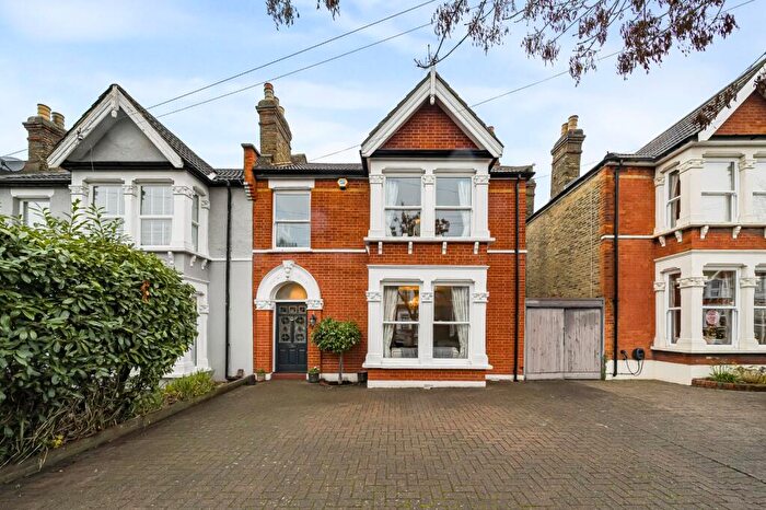 3 Bedroom Semi Detached House For Sale In Greenvale Road, Eltham, London, SE9