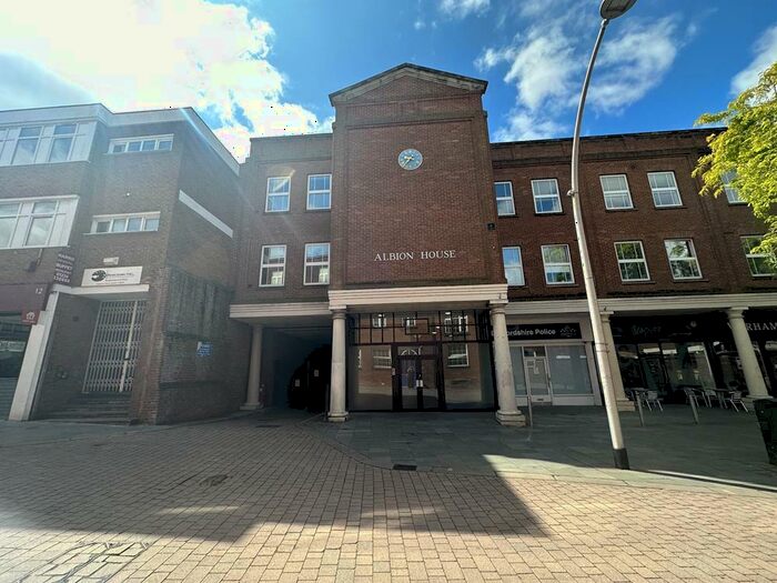 2 Bedroom Apartment To Rent In Albion Court, Lime Street, MK40