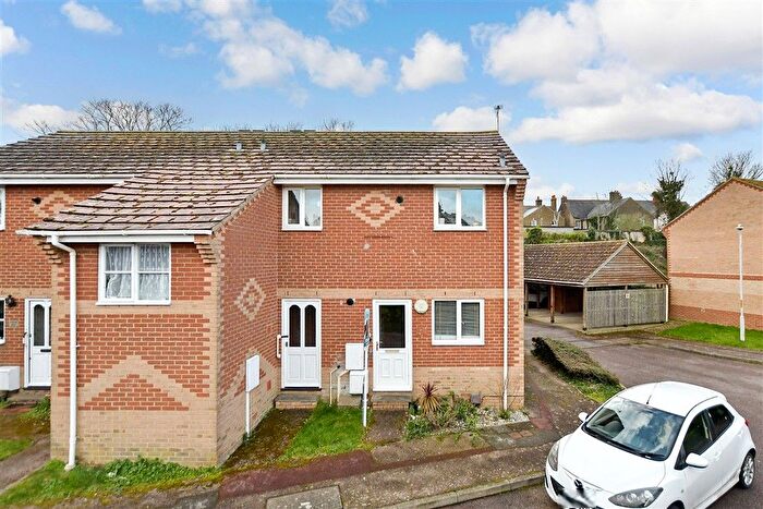 1 Bedroom Flat For Sale In Naylands, Margate, Kent, CT9