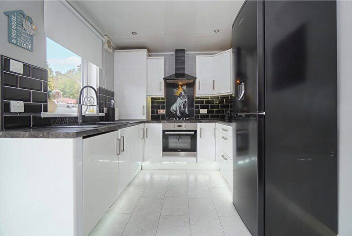 2 Bedroom End Of Terrace House For Sale In Belmont Street, Clydebank, G81