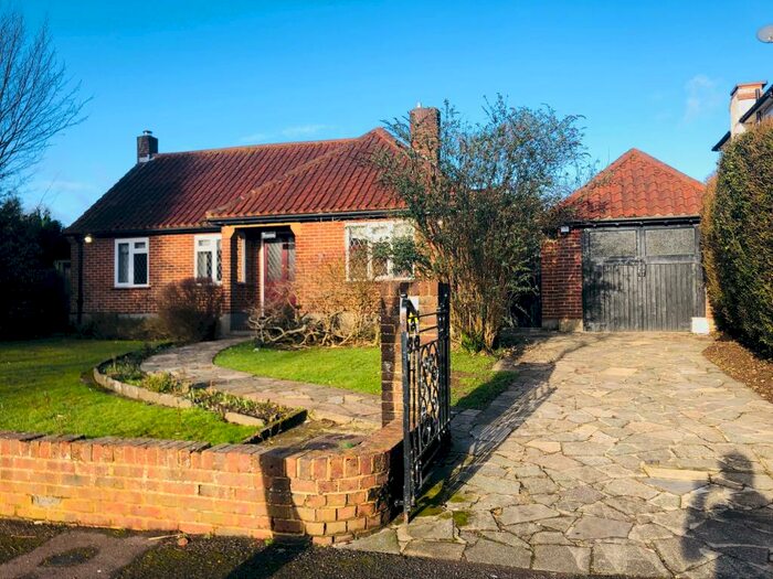 3 Bedroom Bungalow To Rent In Copse Hill, Purley, Surrey, CR8