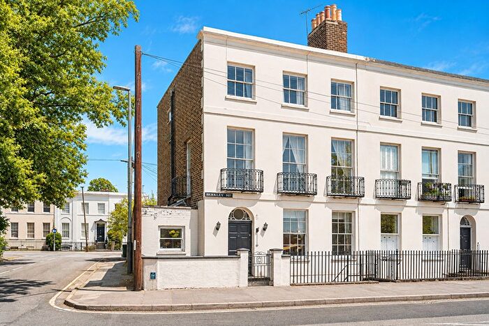 6 Bedroom End Of Terrace House For Sale In Berkeley Street, Cheltenham, Gloucestershire, GL52