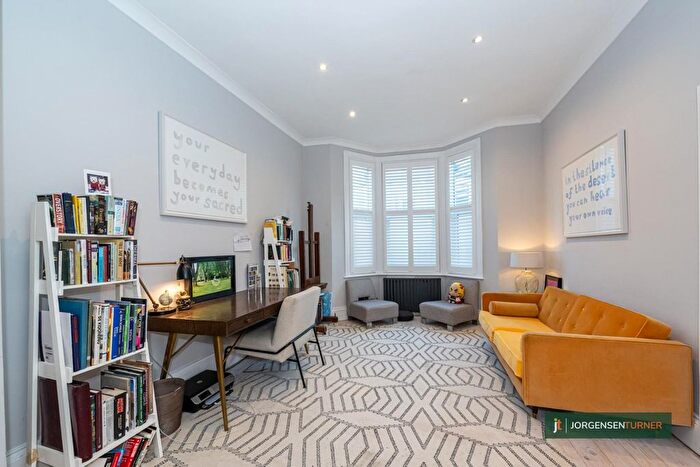 5 Bedroom Property For Sale In Ingersoll Road, Shepherds Bush, London, W12