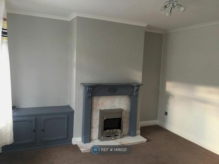 3 Bedroom Terraced House To Rent In Parkgate Road, Macclesfield, SK11