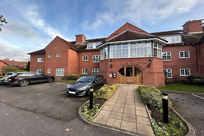 2 Bedroom Flat For Sale In The Maples, Warford Park, Faulkners Lane, Mobberley, WA16