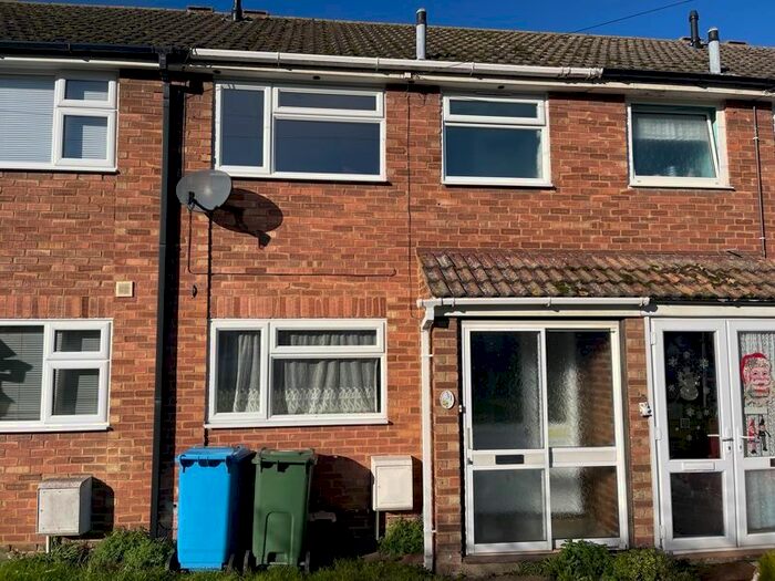 2 Bedroom Semi-Detached House To Rent In Watsons Hill, Sittingbourne, ME10